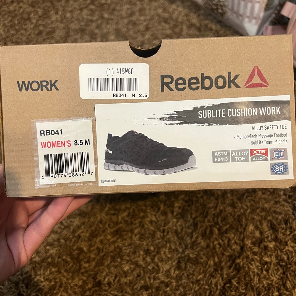Reebok Shoes - Picture 2 of 5